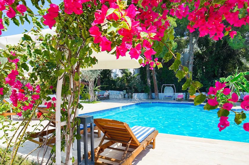 Adella Garden Marina Hotel