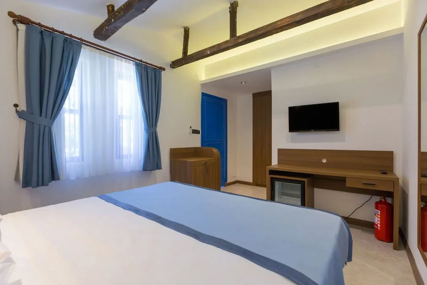 Adella Garden Marina Hotel