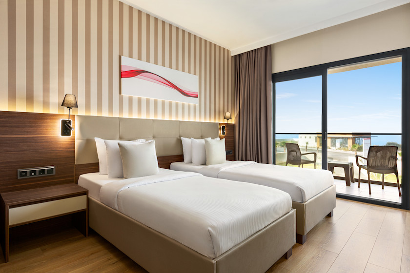 Ramada By Whydham Çeşme