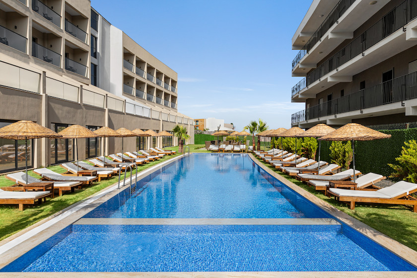 Ramada By Whydham Çeşme