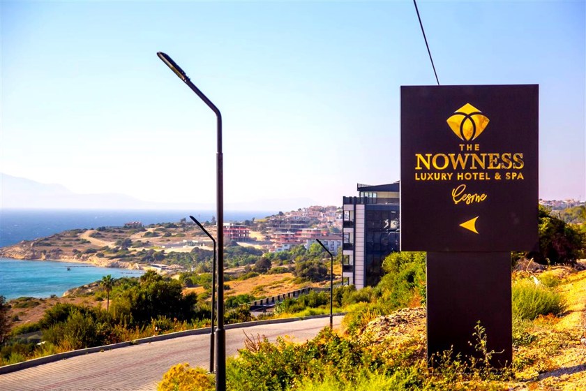 The Nowness Luxury Hotel & Spa + 16 (Collection By ENG)