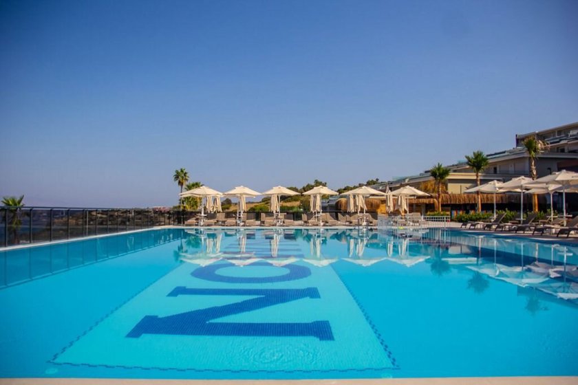 The Nowness Luxury Hotel & Spa + 16 (Collection By ENG)