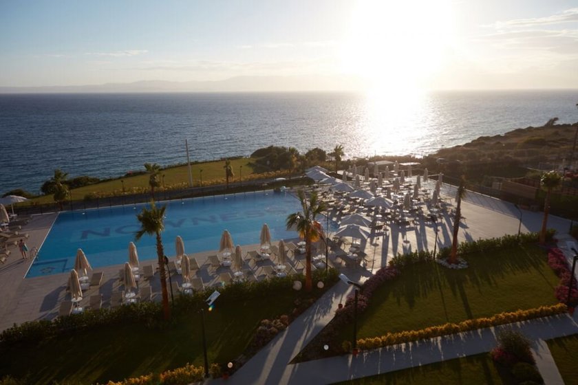 The Nowness Luxury Hotel & Spa + 16 (Collection By ENG)