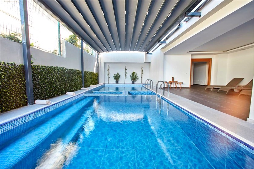 The Nowness Luxury Hotel & Spa + 16 (Collection By ENG)